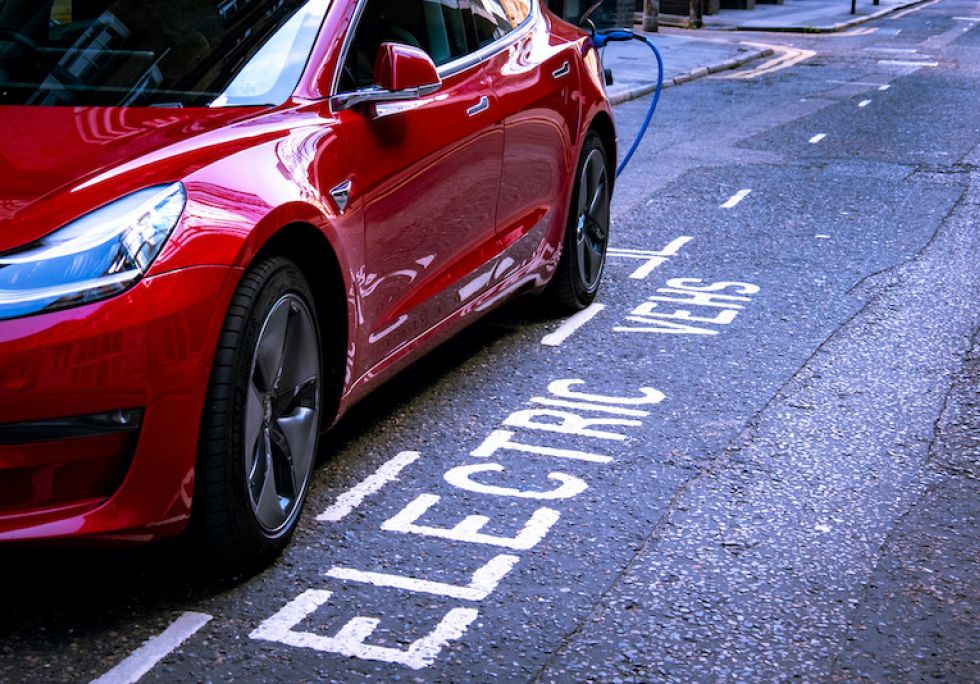 When Should You Think About Switching to a Fully Electric Vehicle in the UK?